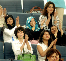 Derechos de las mujeres progresaron en 15 países en Medio Oriente sobre 18 Derechos de las mujeres progresaron en 15 países en Medio Oriente sobre 18
