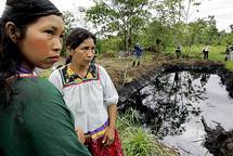 Ecuador: pobladores de Amazonía presentan millonaria demanda contra Chevron