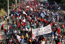 Manifestantes contra el golpe de estado en Honduras Manifestantes contra el golpe de estado en Honduras