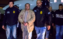 El Chapo entre policías estadounidenses El Chapo entre policías estadounidenses