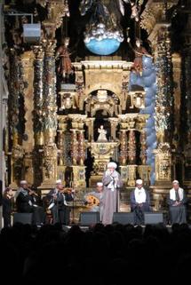 Recital de cantos sufíes de Sheikh Taha y su quinteto de acompañamiento.