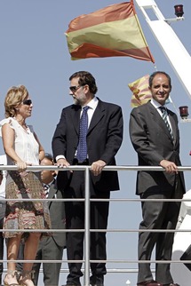De izquierda a derecha, Esperanza Aguirre, Mariano Rajoy y Francisco Camps