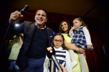 Fabricio Alvarado, su esposa e hijas Fabricio Alvarado, su esposa e hijas