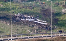 Restos del avión derribado