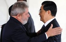 El presidente de Brasil,Lula da Silva y el de China,Hu JinTao