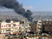 El humo sube en la ciudad de Afrin El humo sube en la ciudad de Afrin