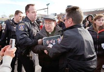 Una protesta contra la nueva medida de Arizona