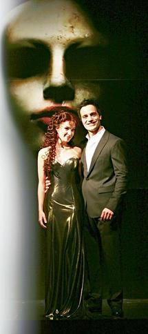 Sierra Boggess y Ramón Karimloo interpretan a Christine y al Fantasma.