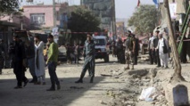 El lugar de una explosión causada por el daesh-EI-en una zona chií de Kabul, Afganistán