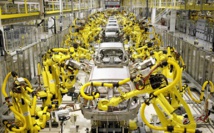 Una fábrica automatizada. Una fábrica automatizada.