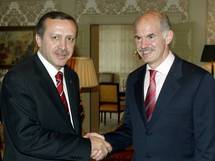 Giorgos Papandreou y Recep Tayyip Erdogan