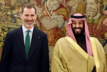 El rey español Felipe VI, a la izquierda y el príncipe heredero saudí Muhammad Bin Salman El rey español Felipe VI, a la izquierda y el príncipe heredero saudí Muhammad Bin Salman