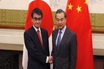 Taro Kono-a la izquierda-y Wang Yi Taro Kono-a la izquierda-y Wang Yi