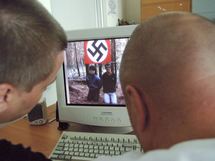 Primera condena por difundir ideas genocidas por la Red Primera condena por difundir ideas genocidas por la Red