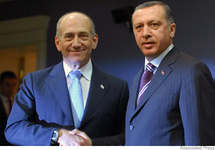 El expresidente israelí Olmert y el presidente turco Erdogan