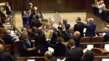 Diputados árabes protestando contra el discurso del vicepresidente norteamericano Pence en la Knesset