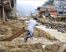 Avalanchas de lodo en China dejan 96 muertos y 2.000 desaparecidos