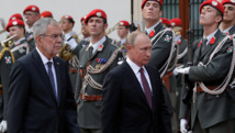 Van der Bellen-a la izquierda-y Putin