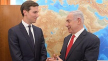 Kushner-a la izquierda-y Netanyahu Kushner-a la izquierda-y Netanyahu