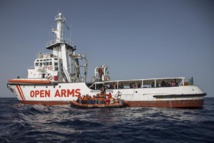 El barco de la ONG Proactiva open arms en el mediterráneo
