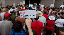 Autoridad educativa en Texas en contra textos escolares "pro islam"