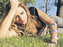 Lola Ponce: “Voy para adelante, como un tren” Lola Ponce: “Voy para adelante, como un tren”