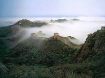 La Gran Muralla china deteriorada por grafitis, fiestas y campamentos La Gran Muralla china deteriorada por grafitis, fiestas y campamentos
