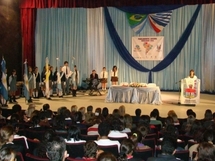 Jóvenes del Mercosur solicitan idiomas e historia reciente en la enseñanza Jóvenes del Mercosur solicitan idiomas e historia reciente en la enseñanza