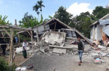Una casa destruida por el terremoto Una casa destruida por el terremoto