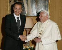 El Papa llega a España, donde tradición católica cada vez tiene menos peso El Papa llega a España, donde tradición católica cada vez tiene menos peso