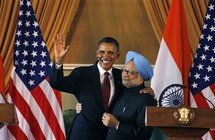 De izquierda a derecha, Barak Obama y Manmohan Singh