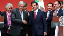 AMLO-a la izquierda-y Peña Nieto AMLO-a la izquierda-y Peña Nieto