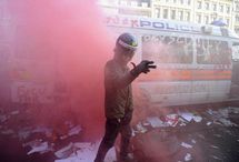Los estudiantes se rebelan en Gran Bretaña por la subida de las tasas Los estudiantes se rebelan en Gran Bretaña por la subida de las tasas