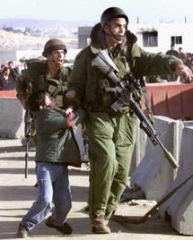 Policía israelí acusada de maltratar a niños palestinos de Jerusalén Este