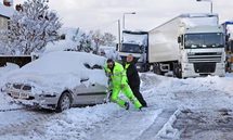 Coches bloqueados, en el Reino Unido