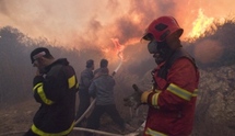 Intensos esfuerzos para contener incendio forestal al norte de Israel Intensos esfuerzos para contener incendio forestal al norte de Israel