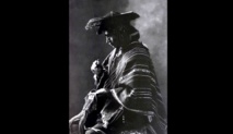 Retrato de Miguel Quispe "El Inca", hecho por el fotógrafo peruano Martin Chambi en 1926. Retrato de Miguel Quispe "El Inca", hecho por el fotógrafo peruano Martin Chambi en 1926.