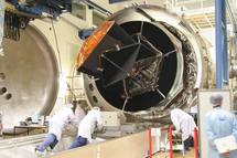 Satélite Planck: en busca de la primera luz del Universo y otras galaxias Satélite Planck: en busca de la primera luz del Universo y otras galaxias