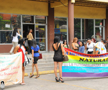 Homosexuales y transexuales se manifiestan en Honduras, en 2009