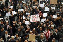 Manifestantes tunecinos