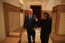 Netanyahu-a la izquierda-y el Sultán de Omán.