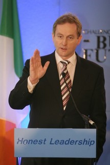 Enda Kenny, líder del Fine Gael.