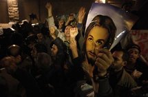 Cristianos egipcios manifestándose, en El Cairo.