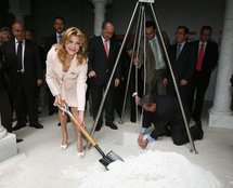 La baronesa Thyssen, iniciando las obras del museo.