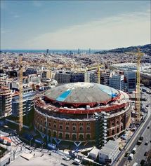 La antigua plaza de toros de Arenas, en Barcelona, durante las obras.