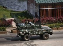 Tropas leales a Laurent Gbagbo en Abiyán, Costa de Marfil. Tropas leales a Laurent Gbagbo en Abiyán, Costa de Marfil.