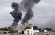 Libia: La OTAN ataca la residencia de Gadafi