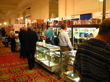 Defienden el castellano en EEUU al abrir feria del libro LéaLA en Los Ángeles Defienden el castellano en EEUU al abrir feria del libro LéaLA en Los Ángeles