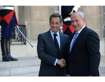 Nicolas Sarkozy y Benjamin Netanyahu, ayer en París.