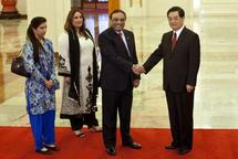 Una imagen de archivo de un encuentro entre los presidentes de Pakistán y China.